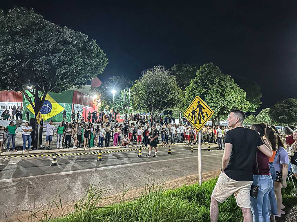 Tiro de Guerra comemora Dia do Exército Brasileiro com presença de forças militares