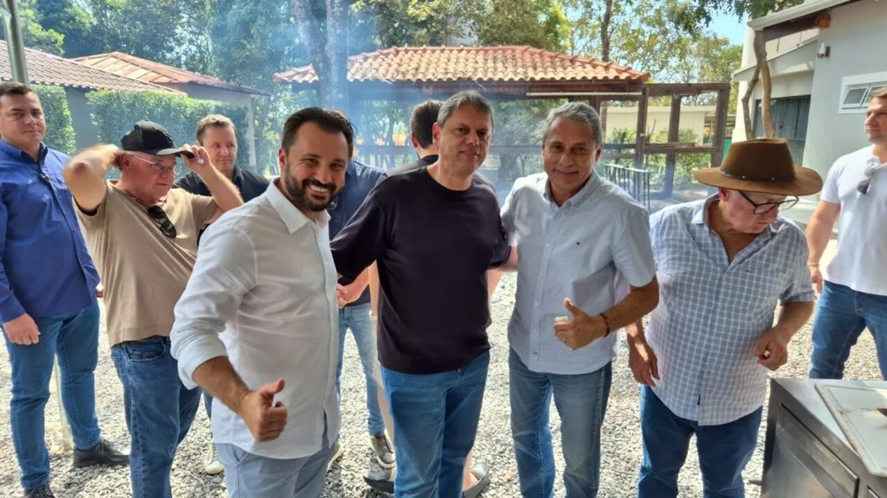 À frente da Prefeitura de Sorriso