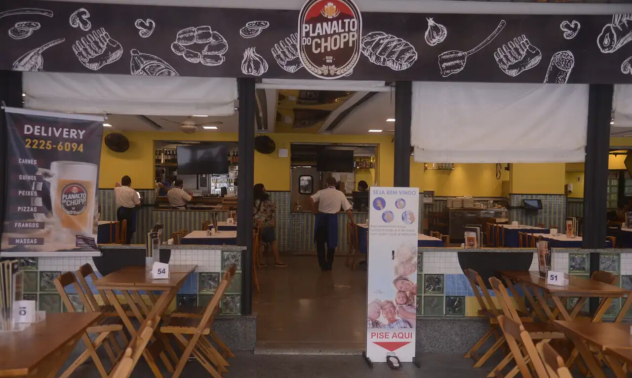 Tarifaço dos EUA pode encarecer alimentação em bares e restaurantes