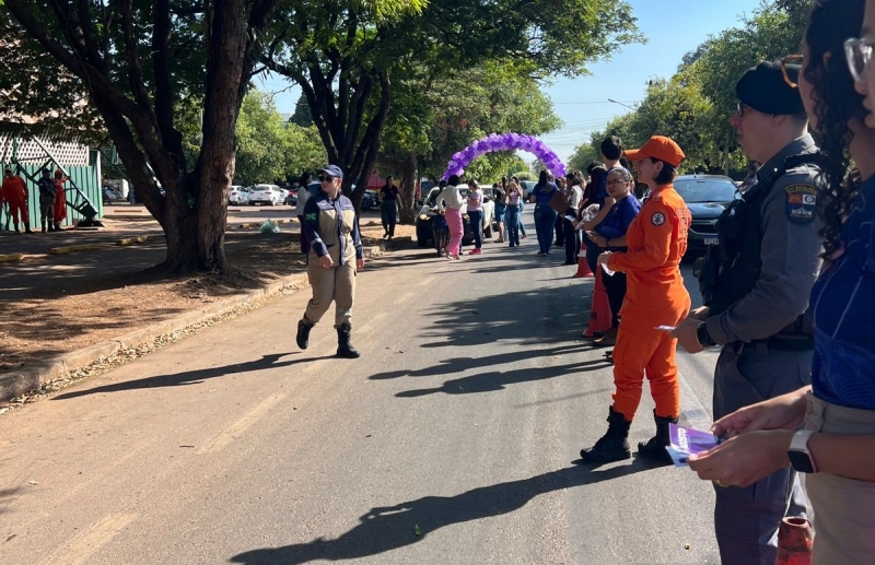 Blitz orienta população sobre combate à violência contra a mulher em Sinop