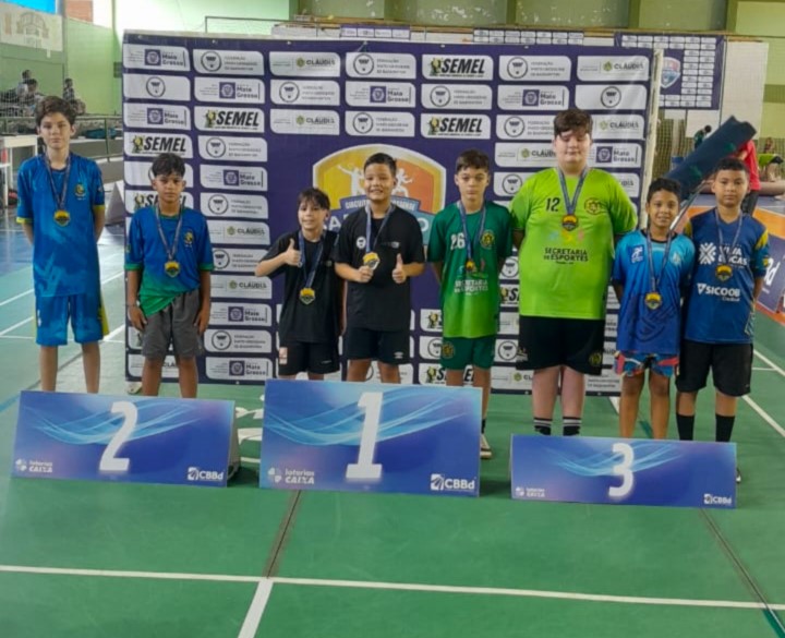 Vera se destaca na etapa do Circuito Mato-Grossense de Badminton em Cláudia