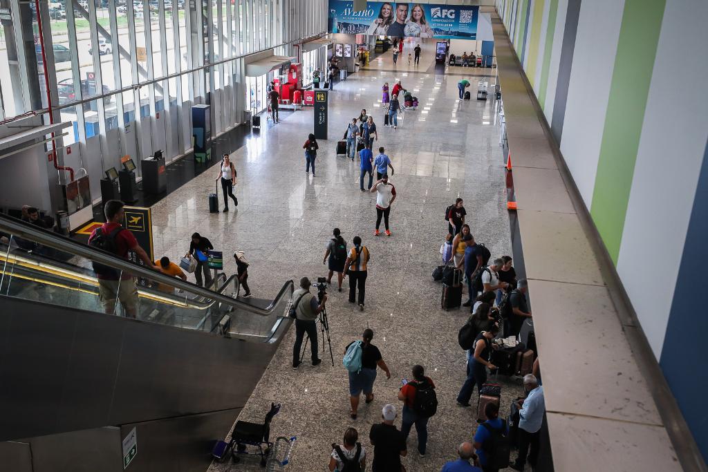 MT cria lei de subvenção para atrair voos internacionais e fixa limite anual de R$ 10 milhões