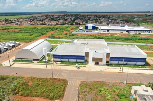 Rede municipal de ensino ganha nova escola com capacidade para mais de mil alunos
